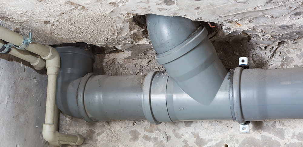 Avoid problems in your basement by learning the warning signs of a blocked or damaged sewer lines